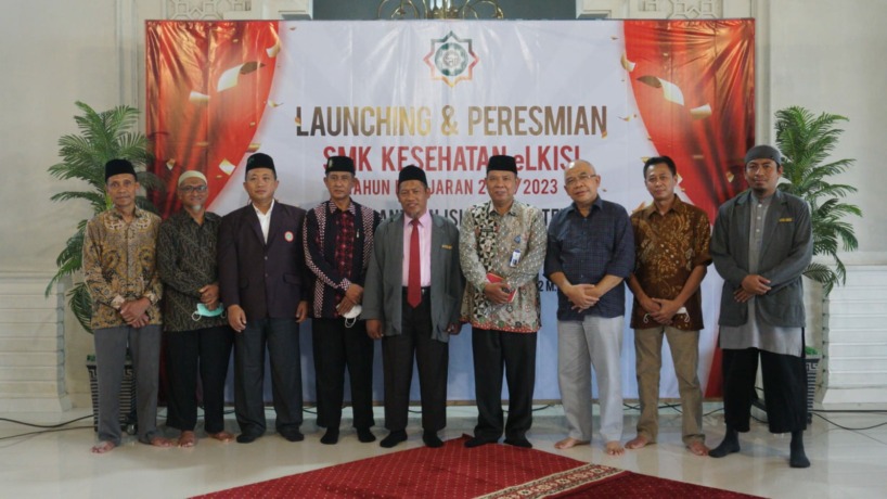 6.	MITRA: Sejumlah mitra hadir saat launching SMK Kesehatan eLKISI.
