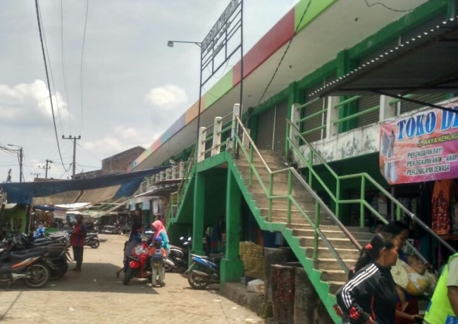 dok istimewa