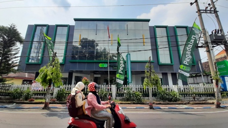KASUS KORUPSI: Kantor PT Pegadaian Cabang Kota Mojokerto berada di Jalan WR Supratman Kota Mojokerto. Kini, Kejaksaan Negeri Kota Mojokerto tengah mengusut dugaan kasus korupsi di tubuh perusahaan BUMN tersebut. (dok JPRM) 
