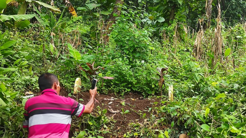 MASIH MISTERI: Makam misterius bertuliskan Joko Slamet yang ditemukan warga di Desa Lebakjabung, Kecamatan Jatirejo, Kabupaten Mojokerto, belum jelas asal usulnya.