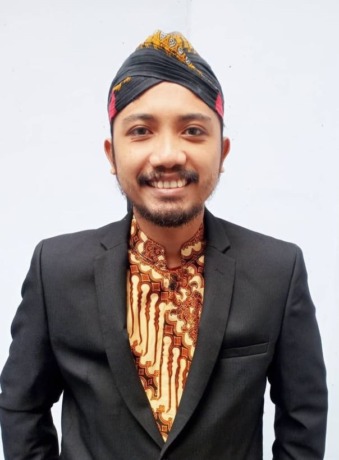 Vikar Nanda Prasetyo, calon pendeta Gereja Kristen Jawi Wetan (GKJW) Mojokerto. (dok pribadi)
