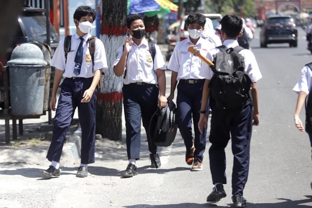 PPDB SMP: Sejumlah siswa salah satu SMP di Kota Mojokerto. (Sofan Kurniawan/Jawaposradarmojokerto.id)