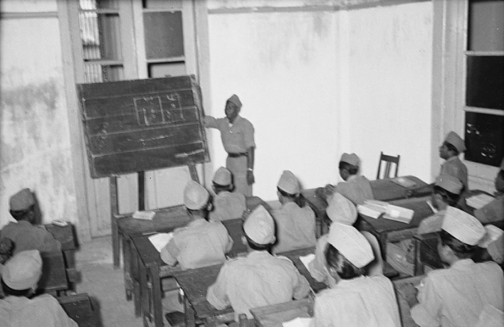 DISELEKSI: Kegiatan Pelatihan Polisi Daerah Mojokerto di bekas lahan Pabrik Gula Sentanen Lor, Kota Mojokerto tahun 1948.