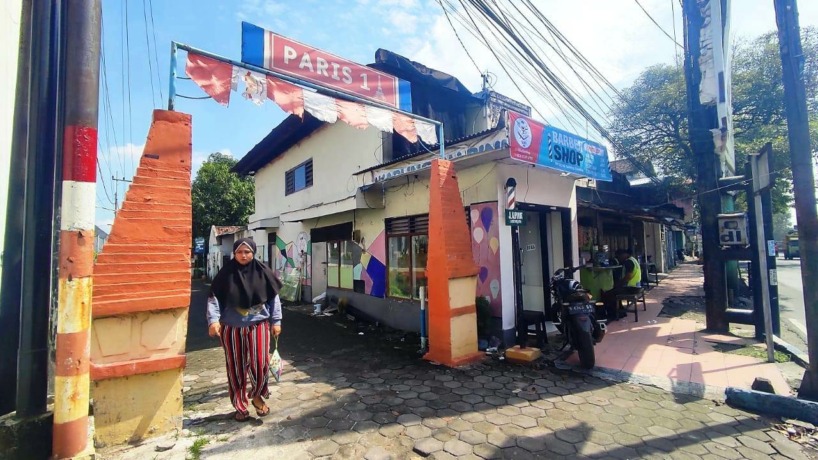 MIRIP: Nama Dusun Paris, Desa Seduri, yang mirip dengan ibu kota negara Perancis.