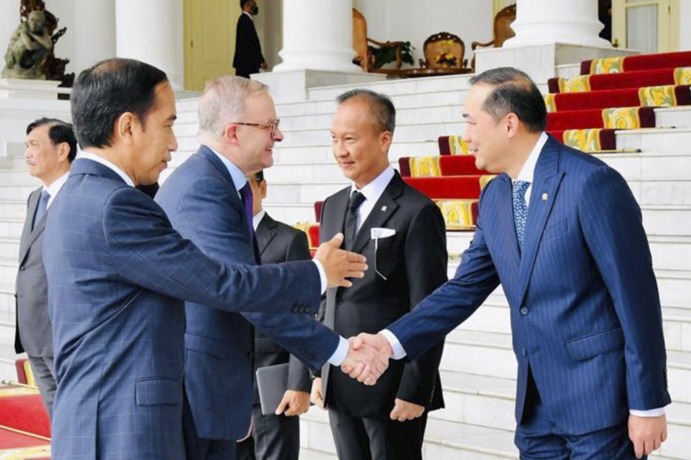 KERJA SAMA: Menteri Perdagangan, Muhammad Lutfi mendampingi Presiden RI, Joko Widodo menerima kunjungan Perdana Menteri Australia, Anthony Albanese di Istana Kepresidenan Bogor, Jawa Barat, Senin (6/6). (Dok Kemendag RI for jawaposradarmojokerto.id)