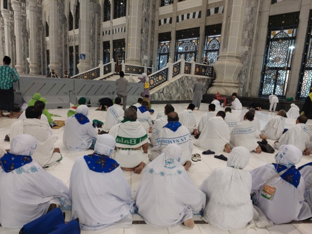 Suasana umrah para jamaah haji asal Mojokerto.