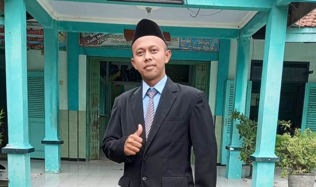 Kepala MI Al Musthofa Canggu H. Soleh Khudin Gojali S.Th.I