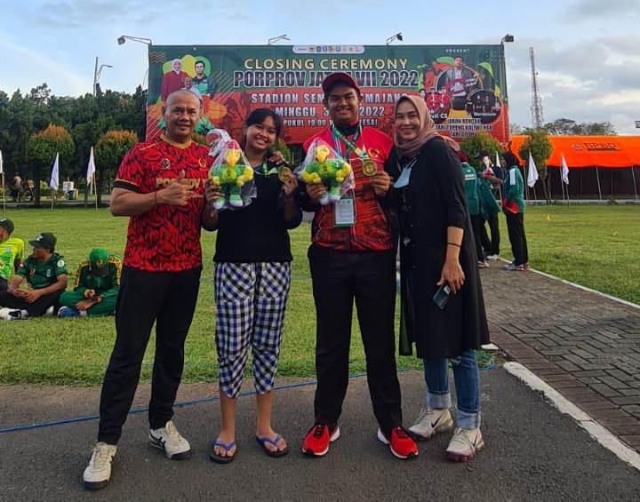 ATLET PRESTASI: kakak beradik Raffito Naufal Putra Didieanto-Kintania Asmarani Putri Didieanto yang menurunkan bakat dari Suher Didieanto dan Ike Damayanti.