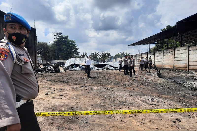 Kebakaran gudang minyak di Kota Jambi beberapa hari lalu (ANTARA/tuyani)