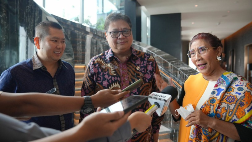 GAYENG: Ketua Umum Partai Golkar Airlangga Hartarto bertemu dengan Ketua Umum DPP Partai Persatuan Indonesia (Perindo) Hary Tanoesoedibjo dan mantan menteri Kelautan dan Perikanan Susi Pudjiastuti pada Selasa (23/8).