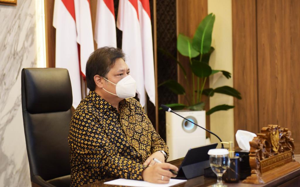 Menteri Koordinator Bidang Perekonomian Airlangga Hartarto dalam Konferensi Pers tentang Pertumbuhan Ekonomi Indonesia kuartal II tahun 2022, Jumat (5/8). (dok ekon.go.id for Jawa Pos Radar Mojokerto)