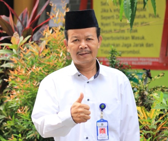 Kepala MAN 1 Mojokerto Solikin