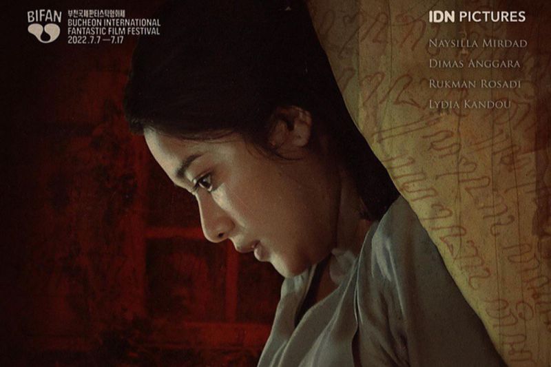 Poster film