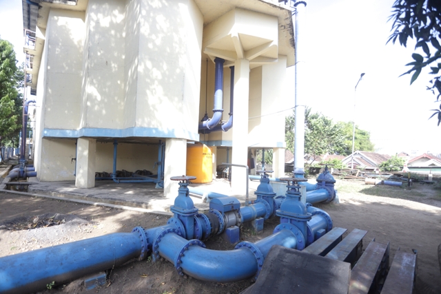 BELUM PEREMAJAAN: Perumdam Maja Tirta mengandalkan dua pompa intake untuk mendistribusikan air ke pelanggannya. (Sofan Kurniawan/Jawa Pos Radar Mojokerto)