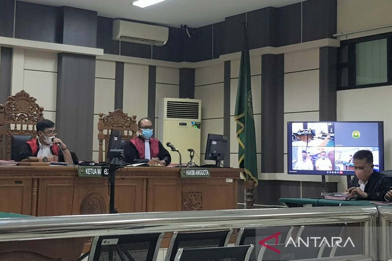 Sidang tuntutan dua dosen UIN Walisongo Semarang di Pengadilan Tipikor Semarang, Senin (31/10/2022). ANTARA/ I.C.Senjaya