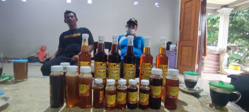 MADU ASLI: Desa/Kecamatan Kemlagi menjadi satu-satunya kampung madu di Kabupaten Mojokerto.