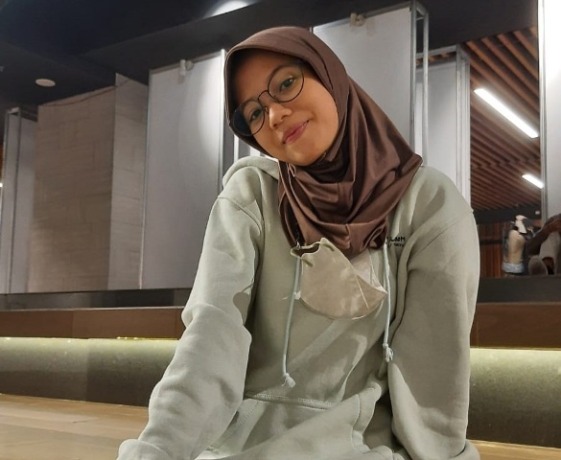 TRENDI: Penggunaan hoodie juga cukup diminati pengguna jilbab karena dinilai nyaman dan tetap stylish saat dikenakan.