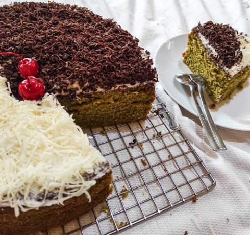 INOVASI: Salah satu inovasi olahan daun kelor menjadi bahan pembuatan kue tart di kelurahan Pulorejo, Kota Mojokerto.