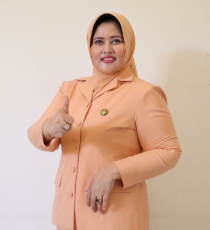 Ketua Dharma Wanita Persatuan (DWP) Kota Mojokerto 2019-2024,  Hj. Dewi Ratnawati Gaguk Tri Prasetyo.