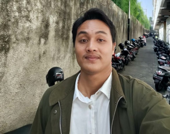 Aden Prima Laksana Mahasiswa Jurusan Hubungan Internasional, Universitas Muhammadiyah Malang