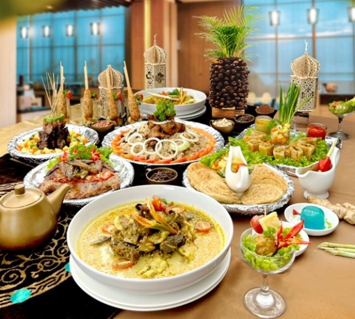 KHAS: Makanan khas dari Timur Tengah, yakni Nasi Biryani dan Gulai Kambing Spesial. (Dodik Rudiyanto/JPRM)