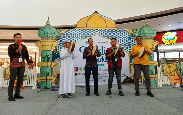 PEMBUKAAN: Ceremony pembukaan event Muslim Market 2023 oleh Tim Sunrise Mall & Nobby Hijab. (Dodik Rudiyanto/JPRM)