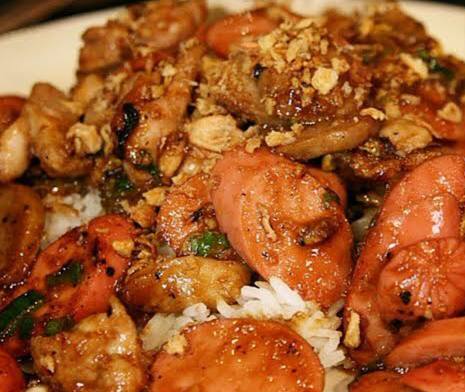 GARINGAN: Salah satu enu masakan rumahan yang menjadi incaran berbuka puasa. (Indah Oceananda/JPRM)