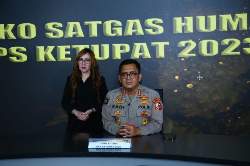Juru Bicara Polri dalam Operasi Ketupat 2023 Kombes Pol. Erdi Adrimurlan Chaniago, memberikan keterangan pers dalam siaran tunda di Mabes Polri, Jakarta, Sabtu (22/4/2023). (ANTARA/HO-Divisi Humas Polri)