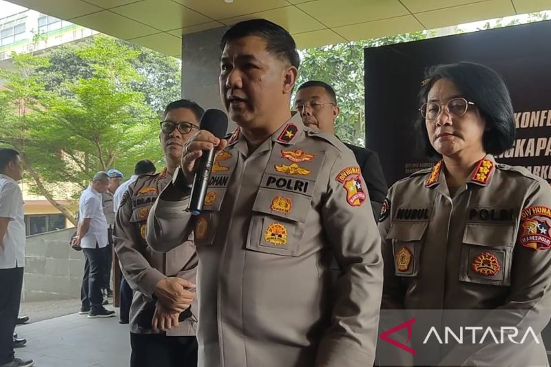 Kepala Biro Penerangan Masyarakat (Karopenmas) Divisi Humas Polri Brigjen Pol. Ahmad Ramadhan memberikan keterangan kepada wartawan di Jakarta. ANTARA/Laily Rahmawaty
