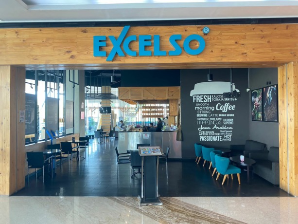 NYAMAN: Suasana Excelso Sunrise Mall Mojokerto yang nyaman buat nonkrong bersama kerabat, keluarga, dan relasi. (dok JPRM)