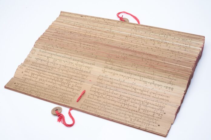BERSEJARAH: Kitab Sutasoma karya Empu Tantular (Abad ke-14 Masehi) merupakan salah satu naskah kuno peninggalan era Majapahit. (Sumber Foto: Museum Nasional Indonesia)