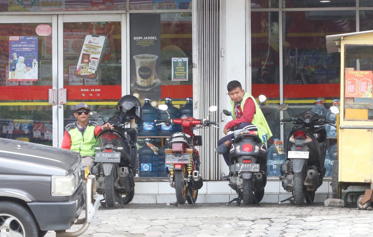 PENDAPATAN DAERAH: Parkir gratis di depan Toko Modern bakal tetap dikenakan pajak sesuai aturan yang berlaku.