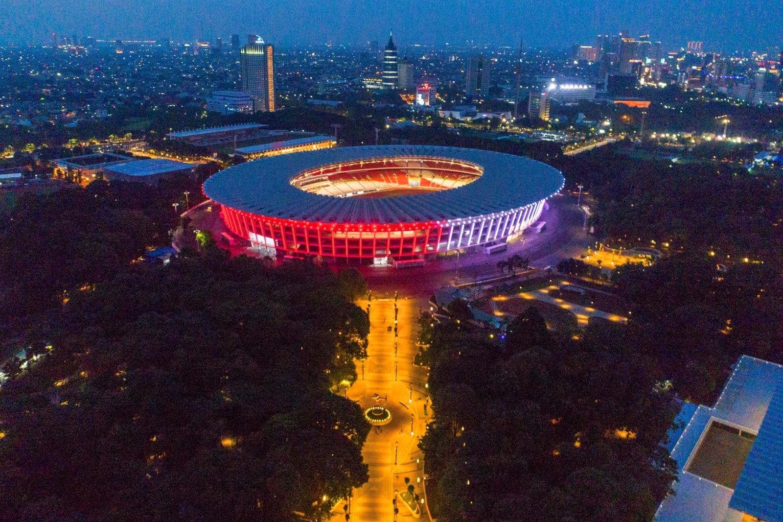 KOKOH : Stadion Utama Gelora Bung Karno merupakan mahakarya yang dibangun dengan menggunakan Semen Gresik yang telah terbukti kualitas dan ketangguhannya di bidang konstru