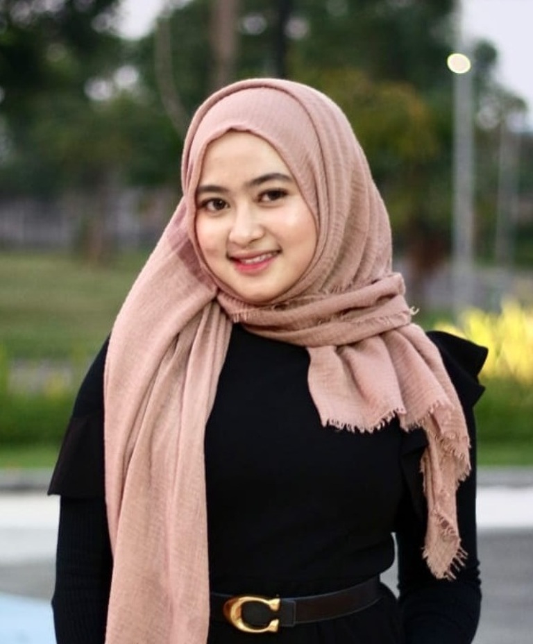 Shelma Ayu Desearsa, CEO Sheriz Beauty Gresik