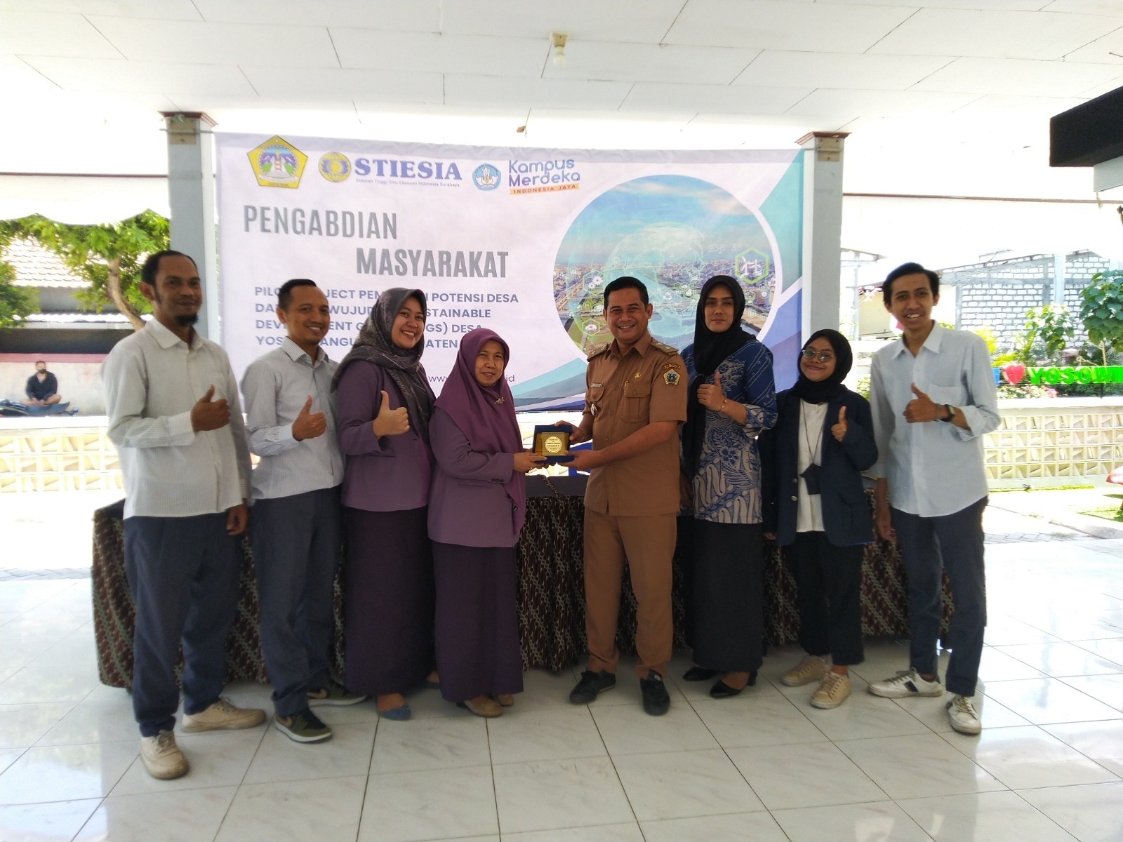 PENGEMBANGAN DESA: Pemerintah Desa Yosowilangun Kecamatan Manyar menggandeng akademisi menggandeng tim dari Sekolah Tinggi Ilmu Ekonomi Indonesia (STIESIA) Surabaya untuk mengembangkan potensi desa.