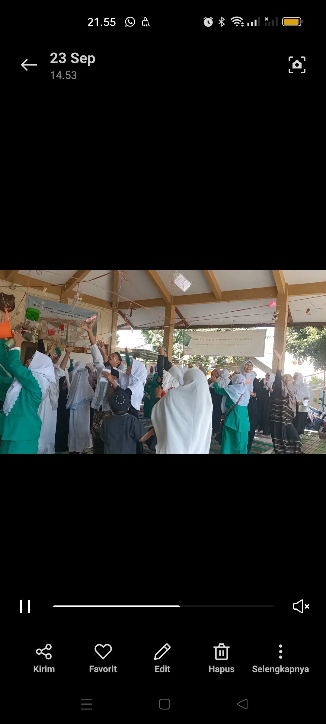 NGALAP BERKAH: Peringatan Maulid Nabi Muhammad SAW di Gresik dengan tradisi jabutan