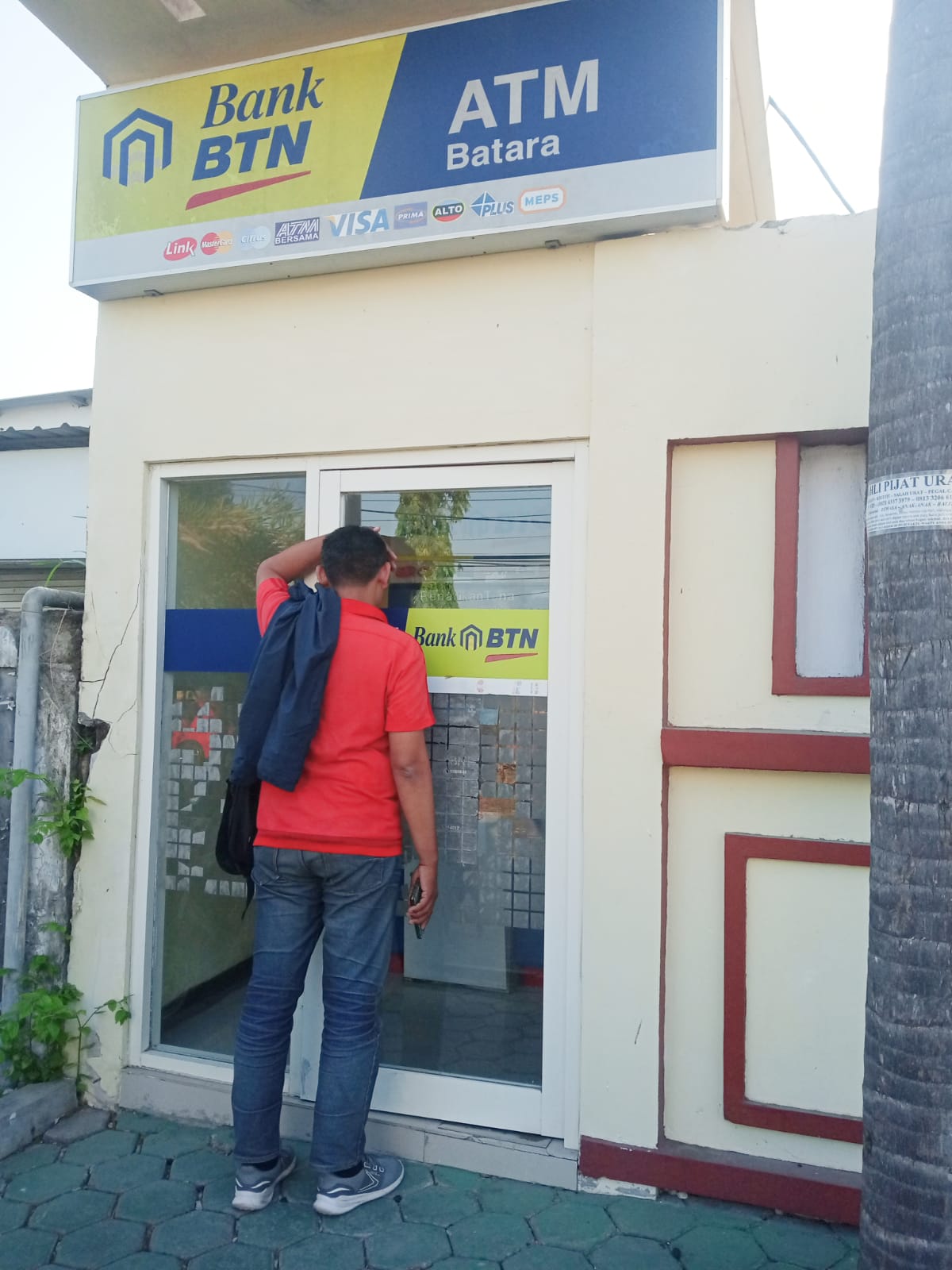 DIBOBOL MALING: Lokasi mesin ATM milik BTN dibobol maling depan Pengadilan Negri (PN) Gresik.