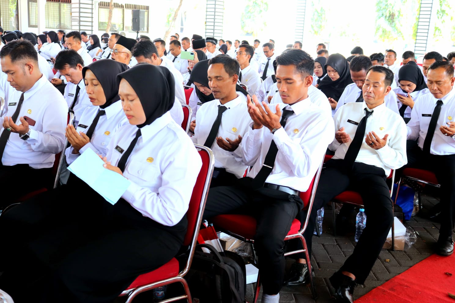 SYUKUR: Para PPPK tahun sebelumnya yang diterima Pemkab Gresik