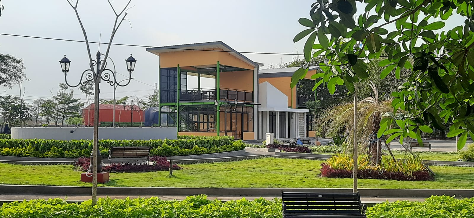 SUDAH SIAP: Pembangunan Taman Bunder dan kafe sudah selesai dan akan dibuka dalam waktu dekat.