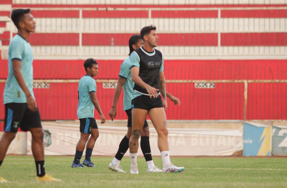 LIBUR : Para pemain Gresik United mendapatkan libur latihan selama tiga hari usai lolos ke babak 12 besar Pegadaian Liga 2.