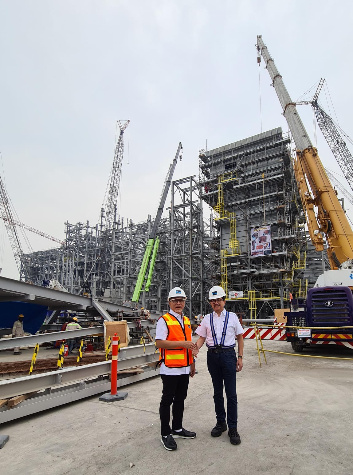 Kebut Penyelesaian : PT Freeport Indonesia terus mengebut penyelesaian proyek Smelter Gresik.