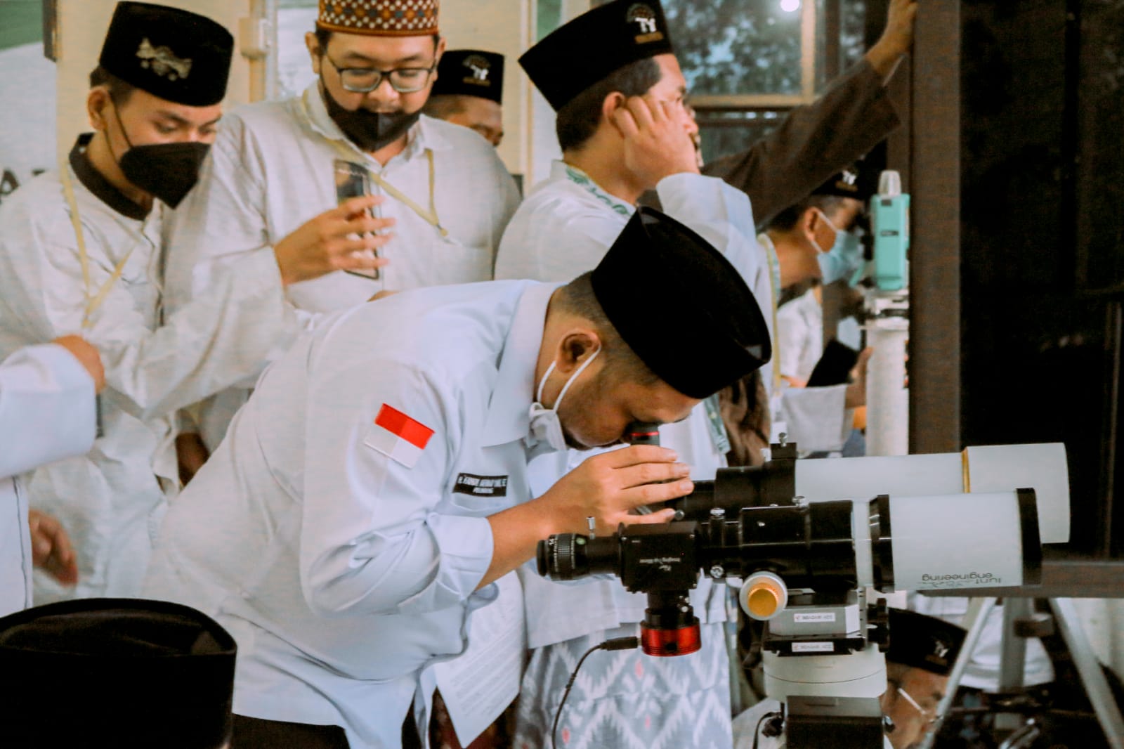 SIDANG ISBAT: Kegiatan rukyatul hilal di Condrodipo Gresik.