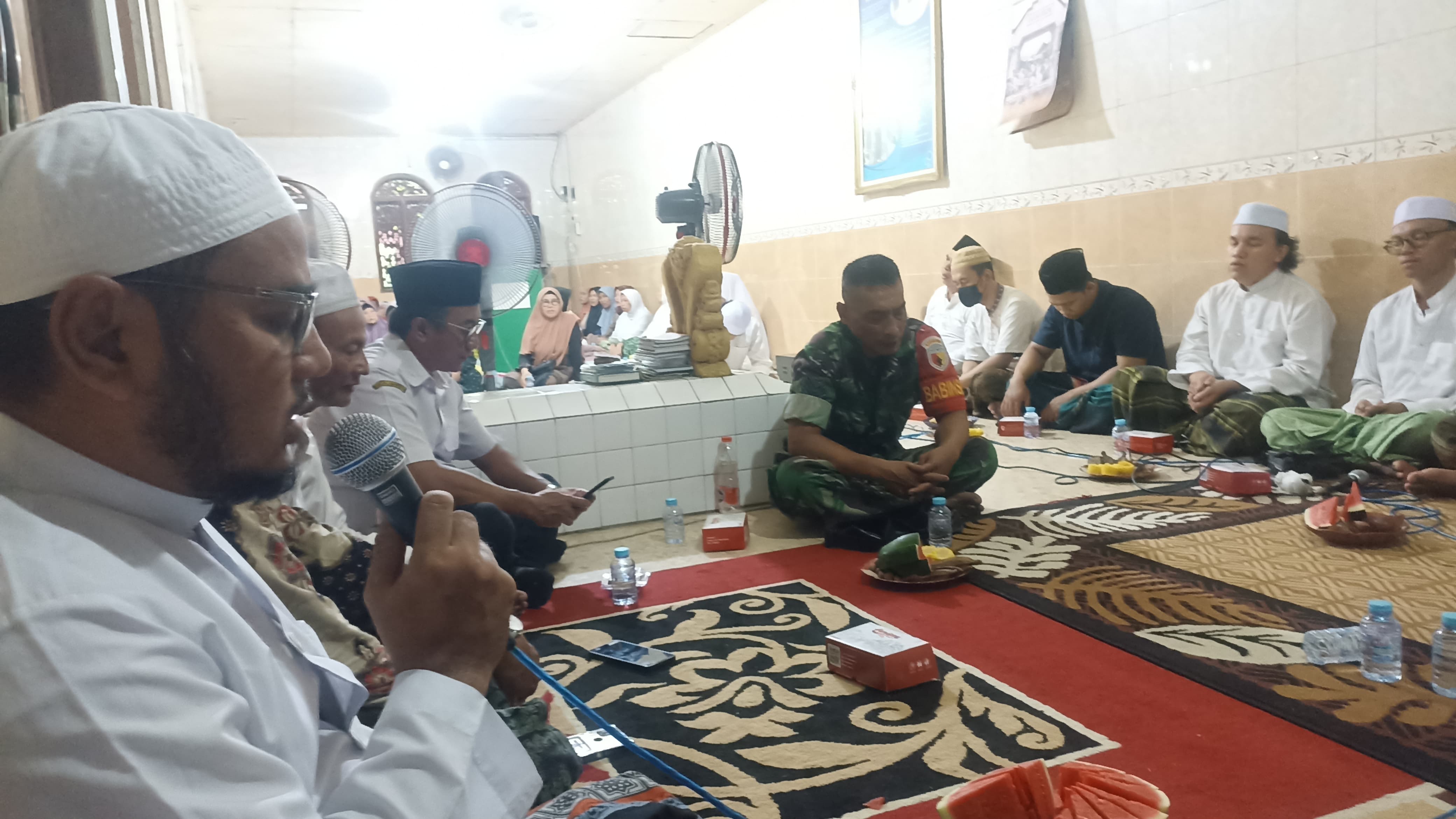 Giat Ukhrowi Istiqomah majlis dzikir dan sholawat serta kirim doa Leluhur Jemaah rebo awal Nyai Gede Pinatih Kebungson Gresik kembali digelar pada hari Rabu, (6/3).