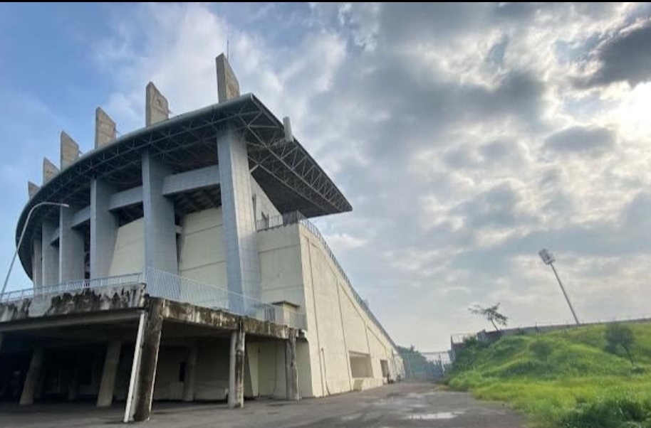 HUTAN KOTA : Kondisi lahan di belakang Stadion Gejos yang rencananya akan dibangun hutan kota.