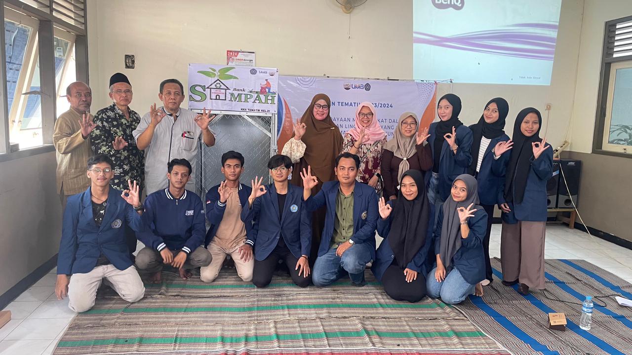 KOMPAK: Mahasiswa UMG dan DLH Gresik Wujudkan Kampung Zero Waste di Karangpoh
