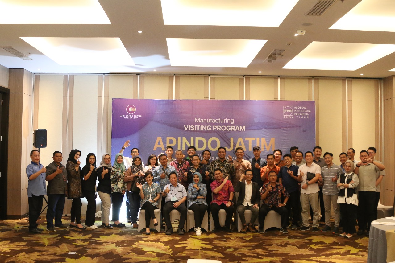 DOC. AKR LAND  APINDO Jatim bersama AKR Land usai pemaparan project AKR GEM City di Aston Gresik.