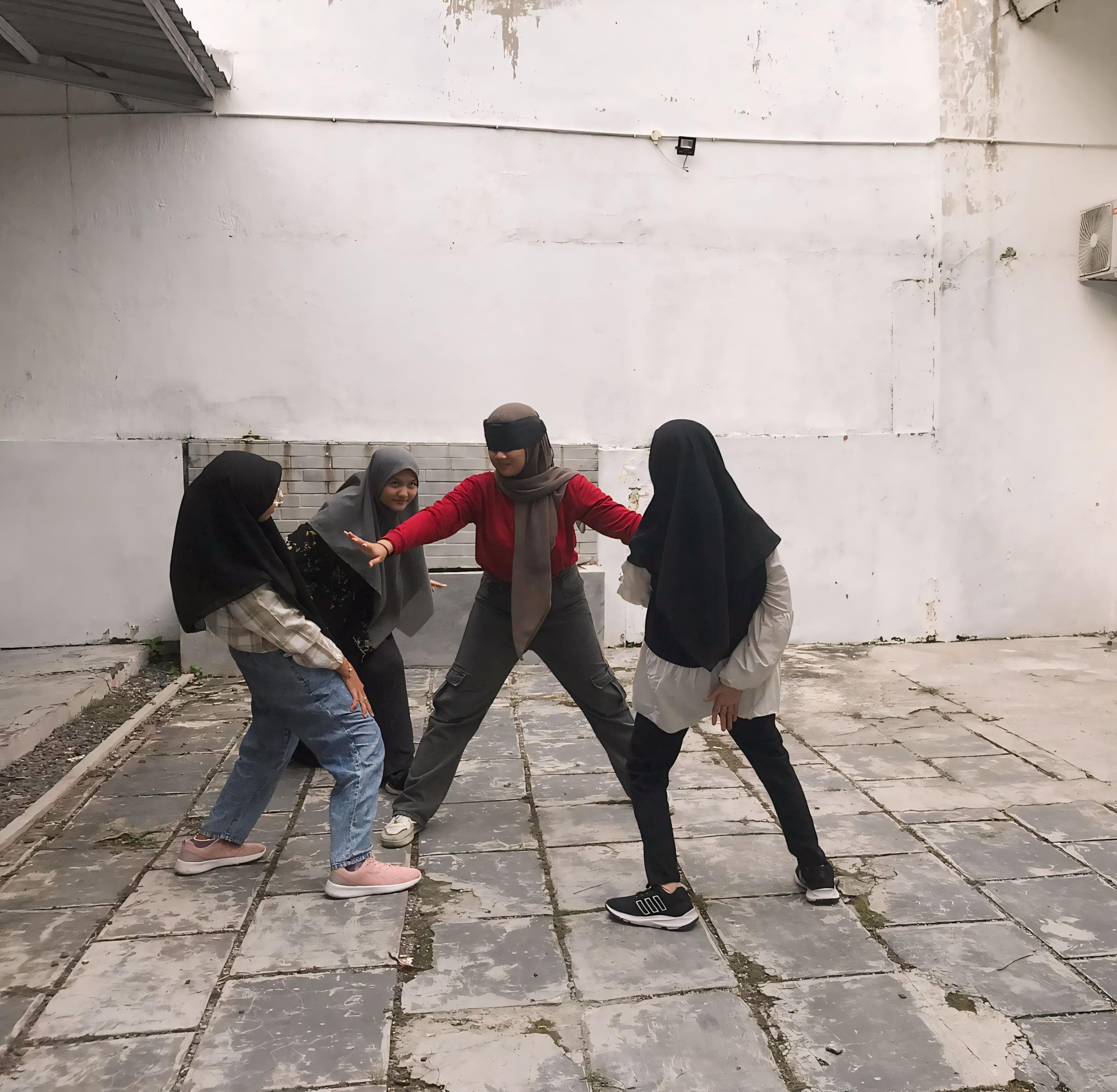 TANAMKAN NILAI PENTING : Saragendem mengajarkan sportivitas, kejujuran, dan rasa tanggung jawab kepada anak-anak.