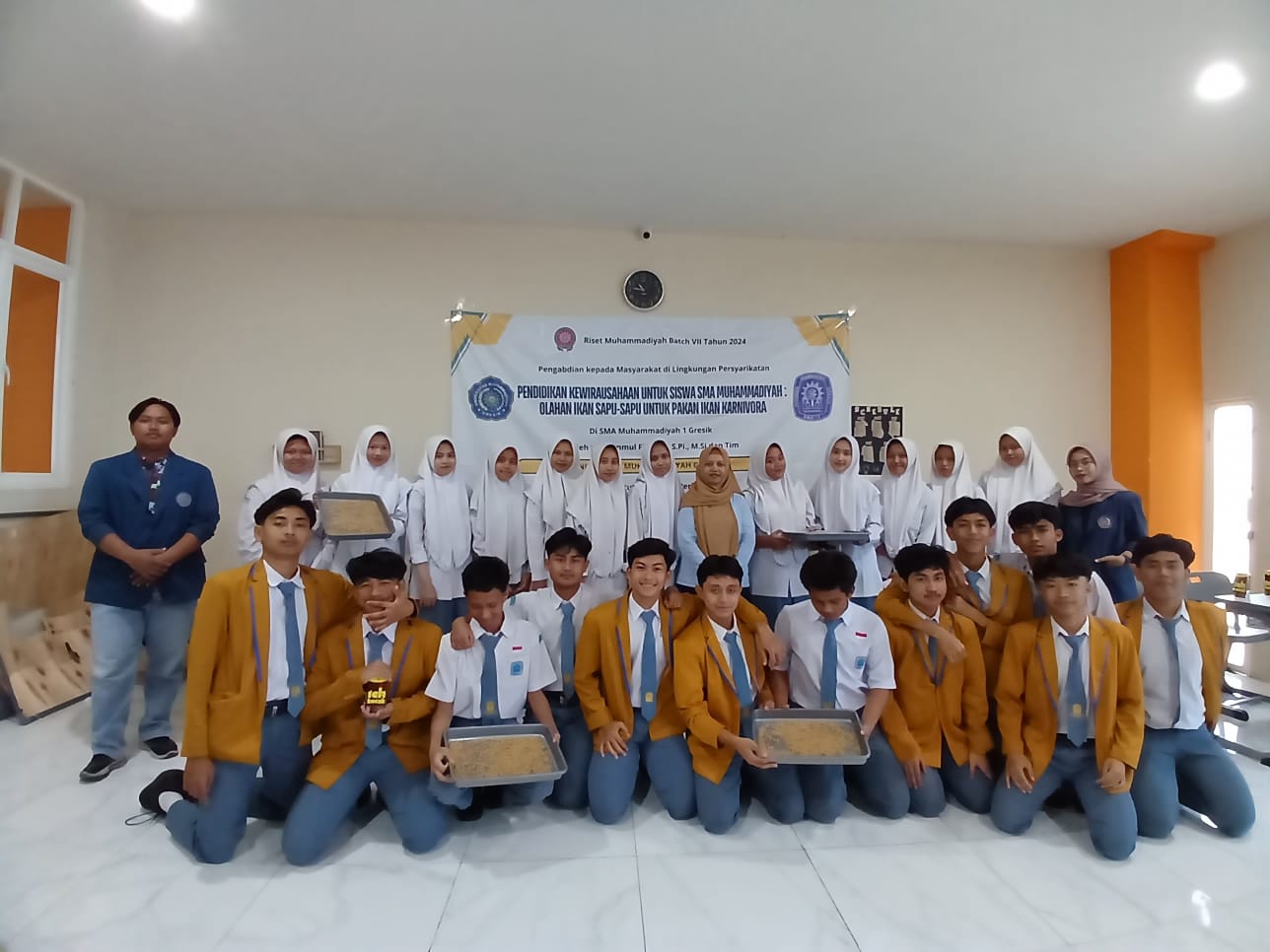 Sinergi : Tim dosen UMG menggelar pengabdian masyarakat dengan menggandeng SMA Muhammadiyah 1 Gresik.