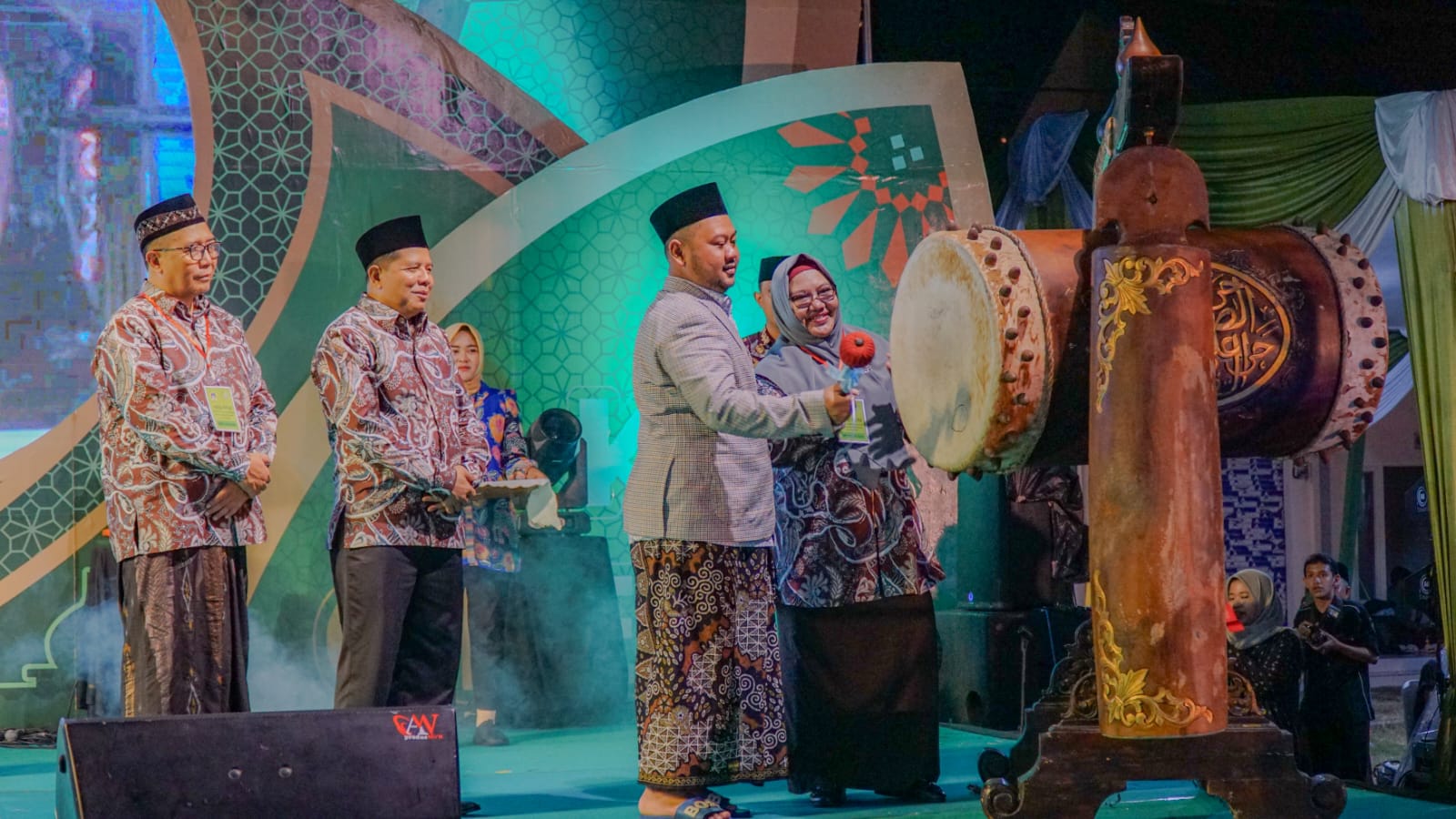 DIBUKA: Bupati Gresik Fandi Akhmad Yani saat membuka Musabaqah Tilawatil Quran XXXI di Kabupaten Gresik