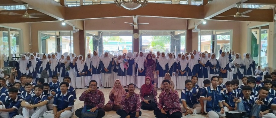 UMG BERBAGI INOVASI : Metode Bioremidiasi merupakan contoh nyata dari komitmen UMG dalam praktik budidaya ikan yang berkelanjutan dan menjaga kelestarian lingkungan.
